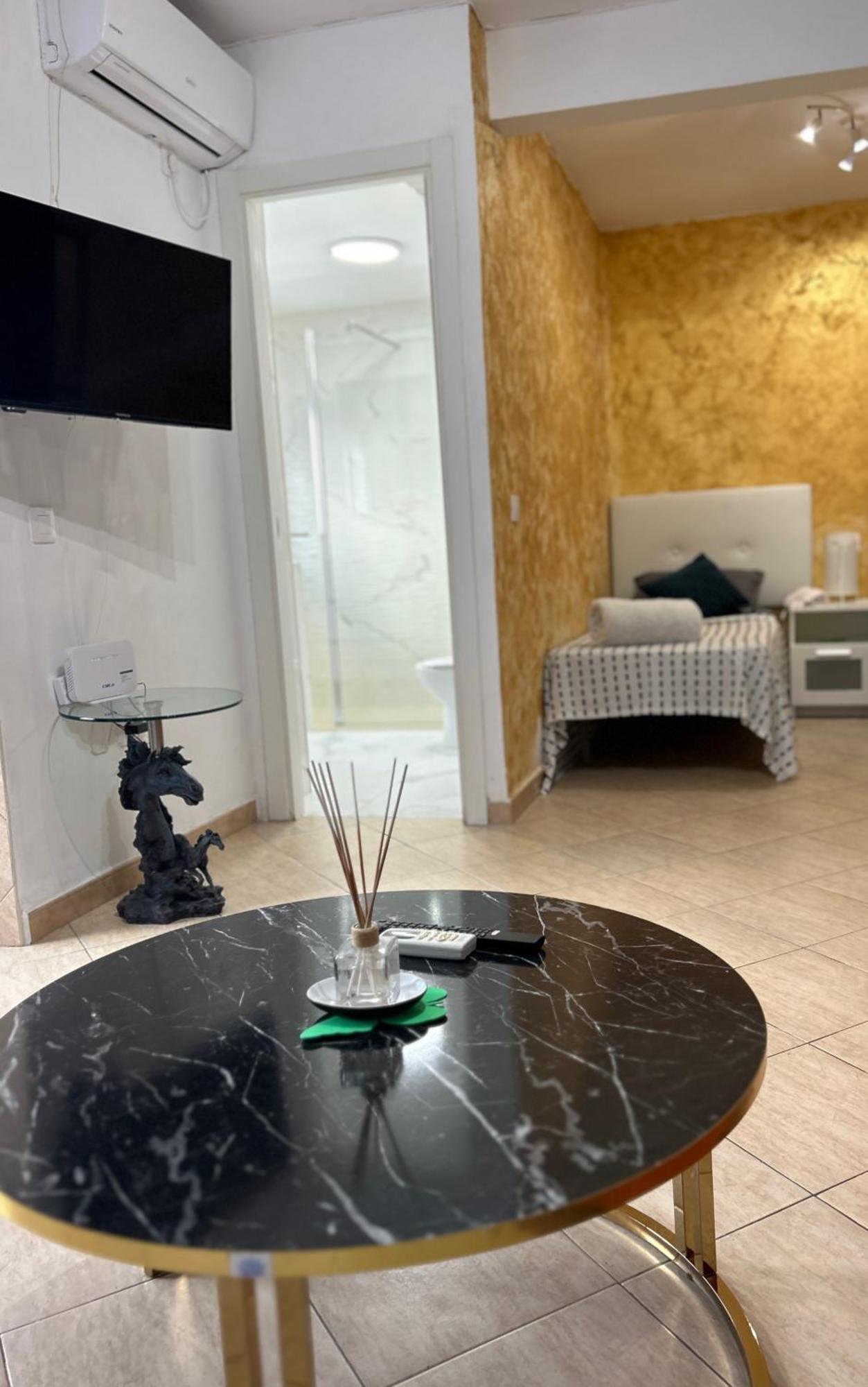 Urban&Vacay! Suite - Torremolinos City Centre Exterior foto